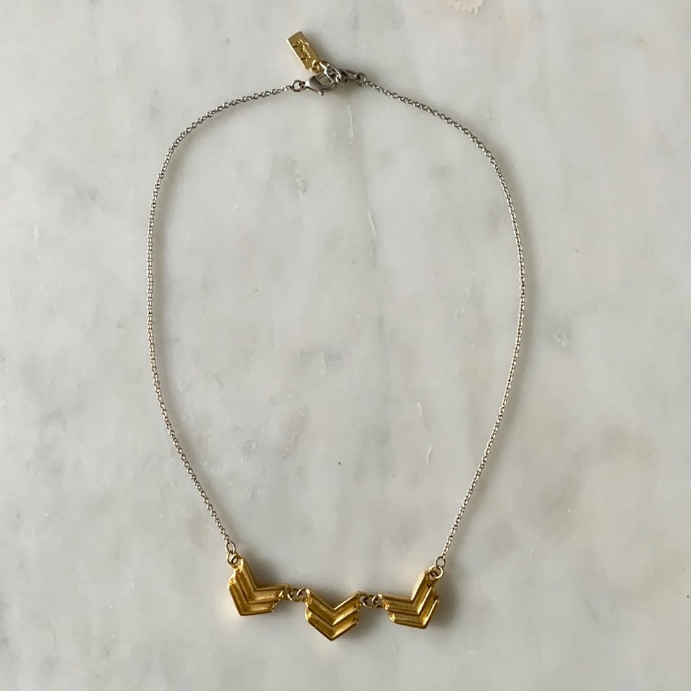 3/$15💎 Foxy Originals Tribal Arrow Necklace in Gold